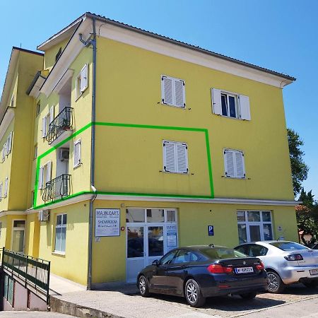 Apartment Matika, Terrace Apartment 10 Minutes Walk From Center Rovinj Exterior photo
